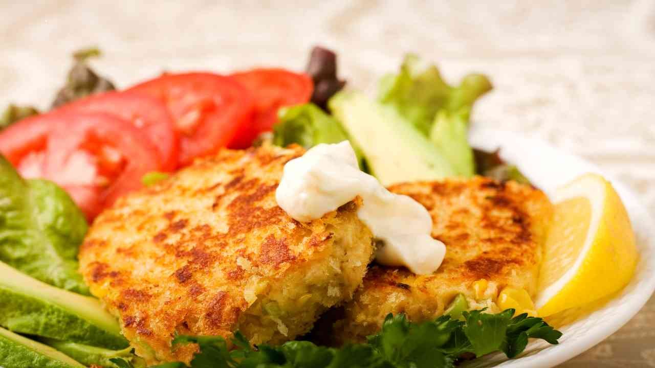 Salmon cakes